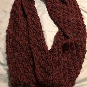 Old Navy Infinity Scarf Burgundy